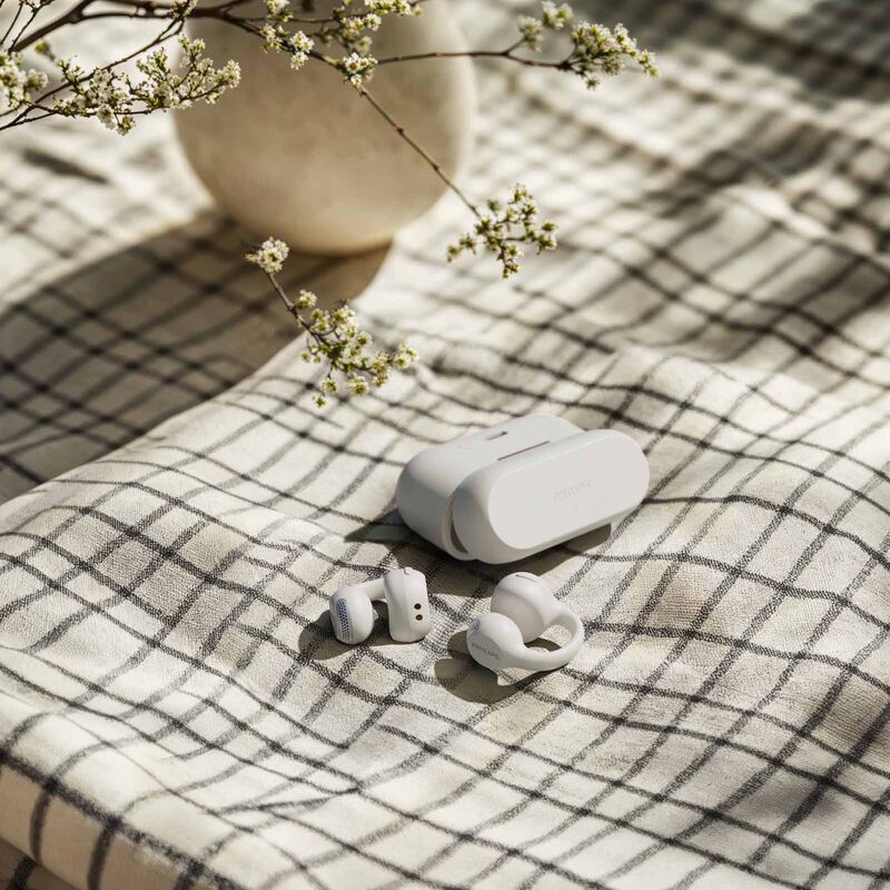 PHILIPS Open-ear True Wireless Earloop Design Earbuds White TAQ2000WT/97-image 9