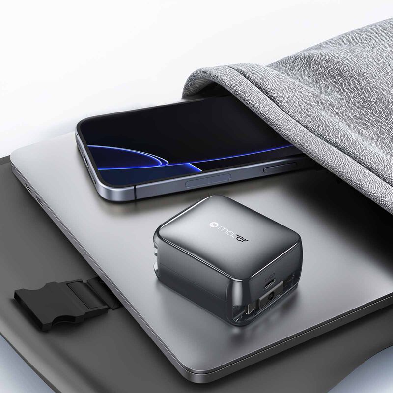 MAZER Prestigegan Pd67w Retracble-c 70cm+1c W Us+uk Travel Charger-blackgrey M-G67W-R6-BG-image 3