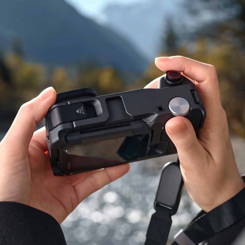 INSTA360 Ace Pro 2 Videography Bundle CINSBBGA-image 4