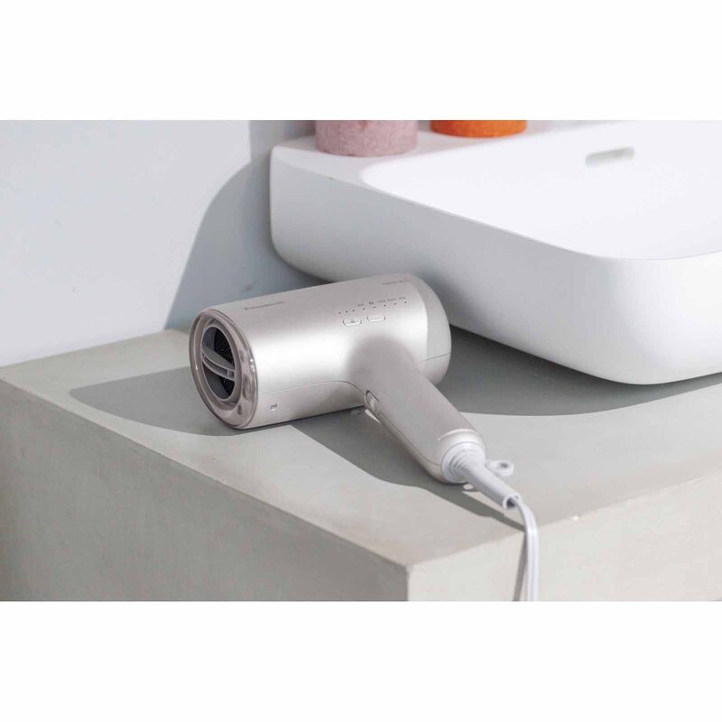 PANASONIC Nanoe&trade; Moisture+ And Mineral Hair Dryer - Pink EH-NA0JWP635-image 2