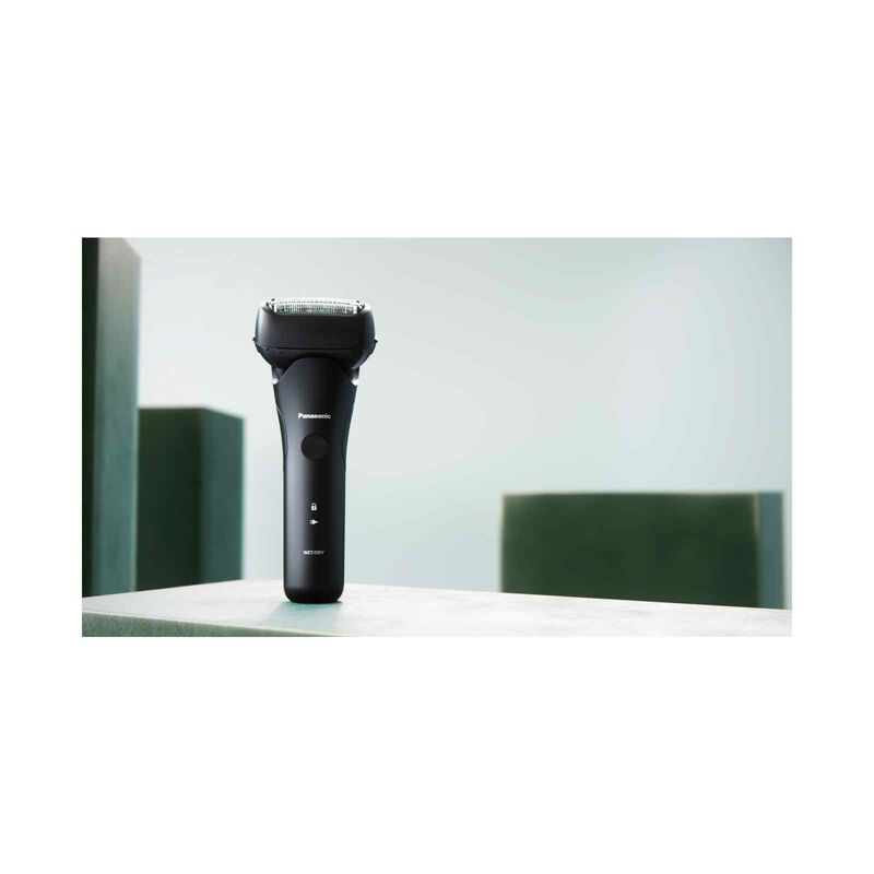 PANASONIC Electric Shaver With 3-blades System ES-LT2B-K751-image 4
