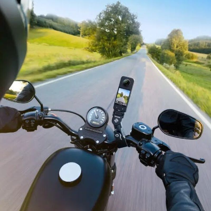 INSTA360 Motorcycle Bundle CINSAAVY-image 4